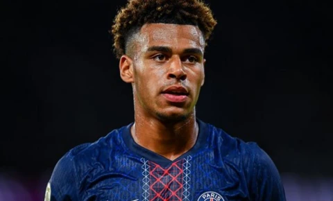 PSJ futbolçusunun müqaviləsinin müddətini uzadır