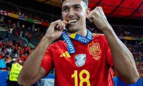 "Arsenal" İspaniya millisinin üzvünü transfer edəcək