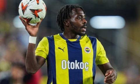 Nigeriyalı futbolçu "Fənərbaxça"dan gedəcək