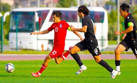 Millimiz böyük hesabla Gürcüstana uduzdu