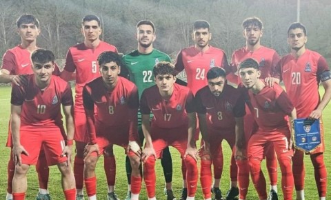Ayxan Abbasov milli komandaya 30 futbolçu dəvət etdi