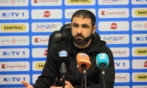 Rəşad Sadıqov: "Mən futbolçular arasında fərq qoymuram"