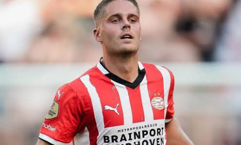 Niderland millisinin üzvü "Fənərbaxça"ya keçə bilər