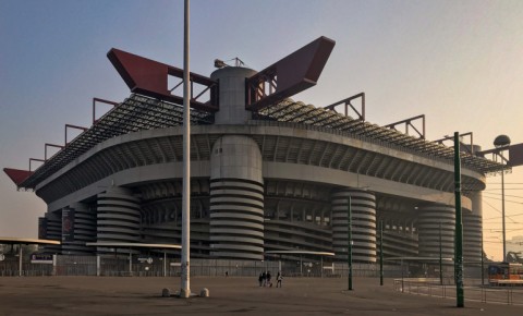 İtaliyanın məşhur stadionu AVRO-2032-ni qəbul edə bilməyəcək