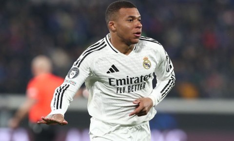 Mbappe ayın oyunçusu seçildi