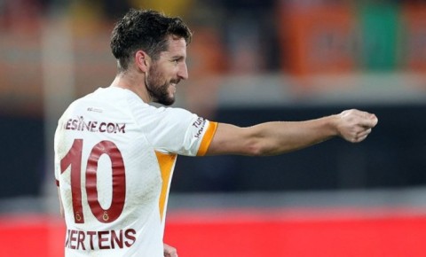 "Qalatasaray"ın futbolçusu vətəninə qayıtmağa hazırlaşır