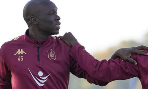 Kamerun millisindən kənar: Abubakar “Neftçi”də qalır