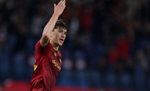 İtaliya klubu özbək futbolçunu satmaq istəyir