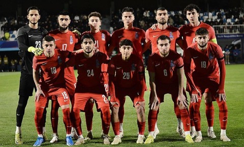 Fernandu Santuş millinin heyətini açıqlayıb