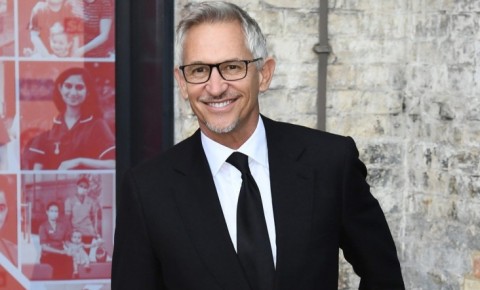 Qari Lineker argentinalını futbol tarixinin ən güclü oyuçusu hesab edir