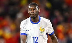 Millimizlə oyundan öncə Fransanın heyətində dəyişiklik olub