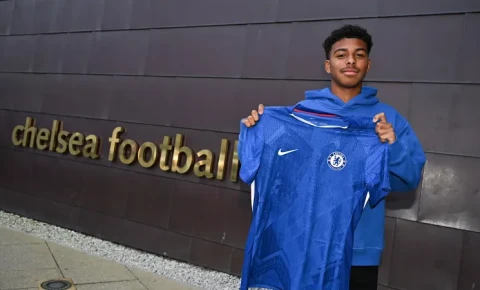 Atası "Fluminense"də oynayır, özü "Çelsi" ilə müqavilə bağladı