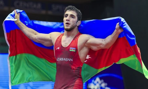 Azərbaycanın bir güləşçisi qızıl, digəri gümüş medal qazanıb