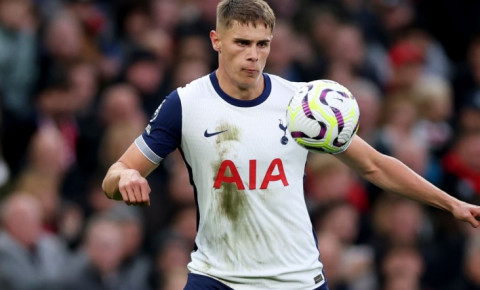 Miki van de Ven "böyük beşlik"də ən sərrast mərkəz müdafiəçisidir