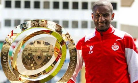 Klublararası Dünya Çempionatına dörd həftə qalmış baş məşqçi istefa verdi