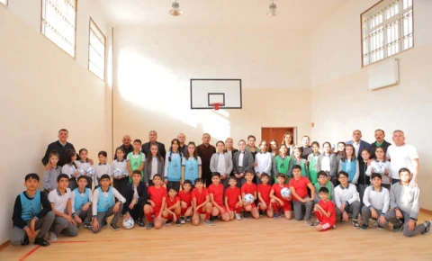 Naxçıvanda "Məktəblərdə Futbol Dərsi" layihəsinə start verilib