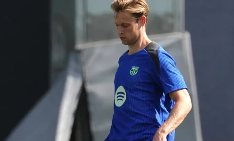 De Yonq məşqlərə qayıdıb