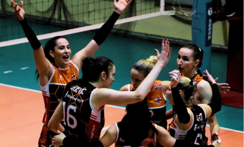 Azərbaycan Yüksək Liqasında I turdan təxirə salınan oyunda "DH Volley" kollektivi qalib gəlib
