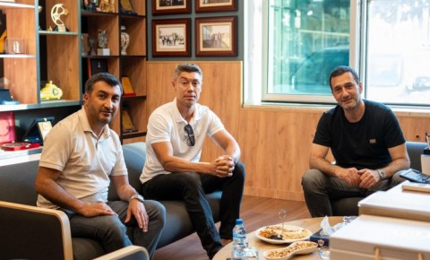 "Qarabağ" rəsmiləri “Portimonense”nin idman direktoru ilə görüşdü