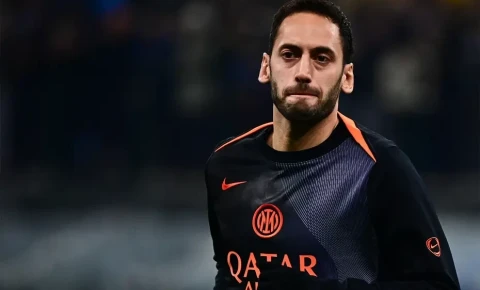 “İnter”ə ağır zərbə: Hakan Çalhanoğlu "Liverpul"la matçda zədələndi