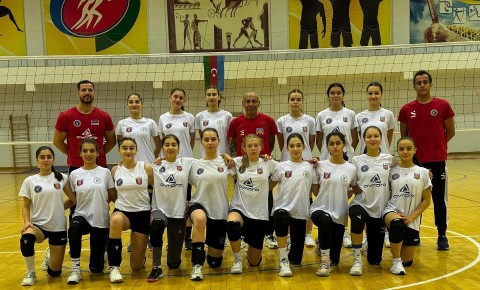 Yeniyetmə voleybolçular beynəlxalq turnirə Qaxda hazırlaşır