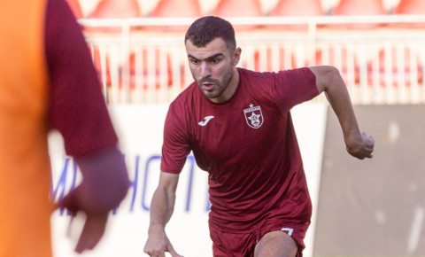 Vüsal əsas heyətdə meydana çıxdı, komandası qalib gəldi