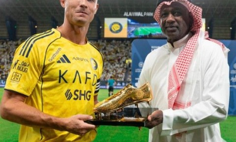 Ronaldoya “Qızıl buts”u verdilər