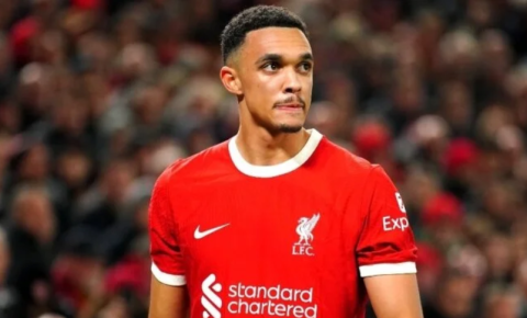 “Liverpul”dan ayrılacağını açıqladı
