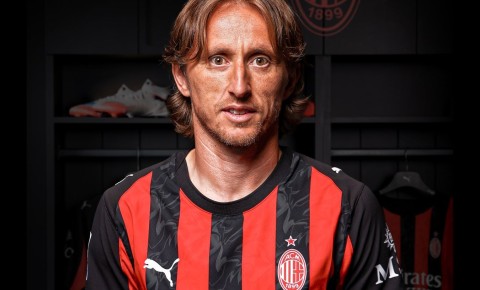 "Qızıl top"un qalibi "Milan"da