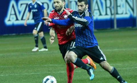 33 mövsümdə ən çox oyun keçirən 33 futbolçu