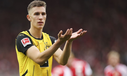 Niko Şlotterbeklə bağlı qərarsızlıq