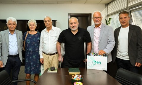 Bernd Ştange Peşəkar Futbol Liqasının qonağı oldu