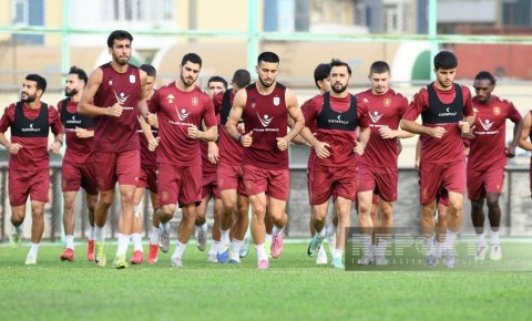 “Neftçi” 2025/2026 mövsümünün startından əvvəl növbəti məşqini keçirib