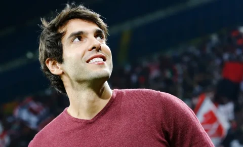 Ançelotti 2007-ci ildə “Qızıl topu” qazanan braziliyalıya dəvət göndərib