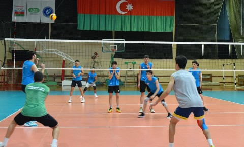 Federasiyanın rəhbərliyi millinin məşqində