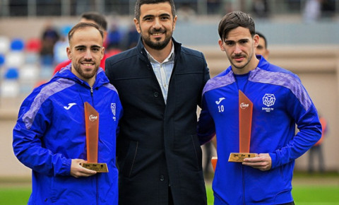 "Şamaxı"nın 2 futbolçusu mükafatlandırıldı