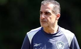 Klublararası dünya çempionatında uduzdular, baş məşqçi istefaya göndərildi
