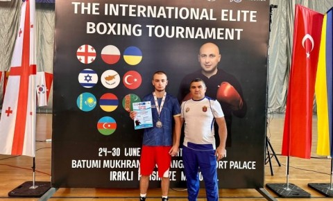 Azərbaycan boksçusu Batumi tunirində gümüş medal qazandı
