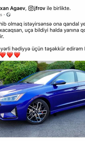Millimizin üzvü məşqçisinə avtomobil hədiyyə etdi