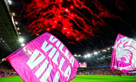 Birmingem klubu kapitanı ilə müqavilənin müddətini uzatdı