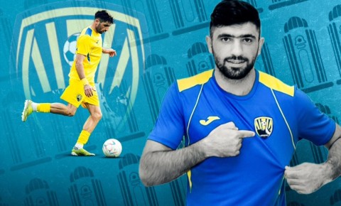 Premyer Liqa klubu Şakir Seyidovla iki illik müqavilə bağladı