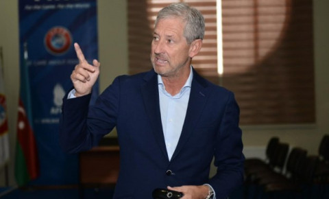 Frank De Blekere mübahisəli epizodları şərh etdi - VİDEO