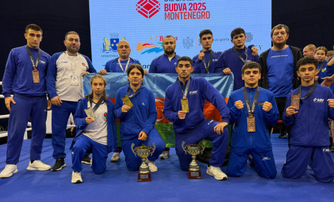 Boksçularımız qitə çempionatından 8 medalla qayıdır