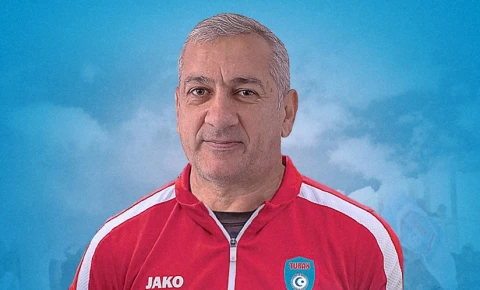 Yunis Hüseynov: "İslandiya ilə oyunda bir xal yaxşı nəticə hesab oluna bilər"