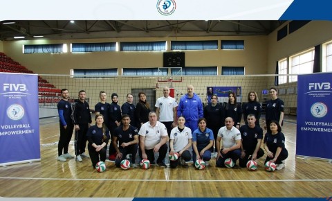 Voleybol məşqçiləri Gəncədə bir araya gəldi