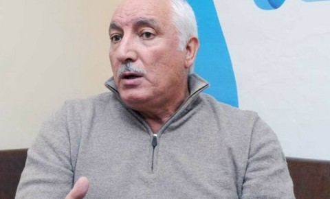 Ağasəlim Mircavadov: "Ağıllı baş məşqçi Azərbaycan millisini də düşünməlidir"
