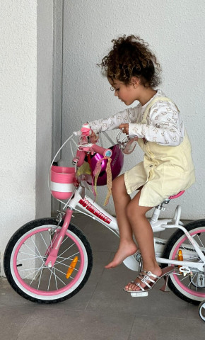 Kriştiano Ronaldo qızını təbrik etdi