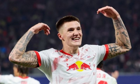 İngiltərə klubu Sloveniya millisinin hücumçusundan cavab gözləyir
