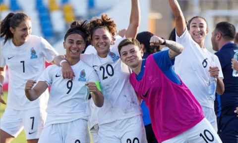 Millimiz Banqladeşdə ilk oyuna çıxır