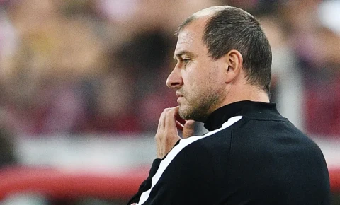 "Şerif" baş məşqçi ilə yolları ayırdı